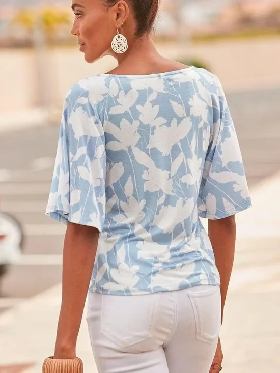 LASCANA  Printed Keyhole Neckline Top Light Blue & White Floral 8/10 - Picture 2 of 14